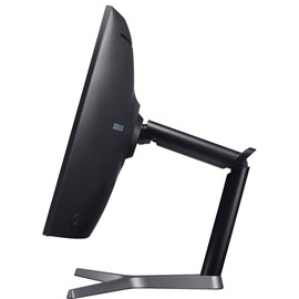 Samsung LC27HG70QQMXUF 27 1ms 144Hz WQHD HDMI DP HDR FreeSync2 Quantum Dot Kavisli Gaming Monitör